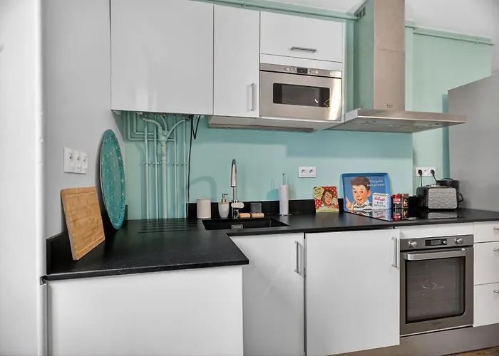 Le Nid De La Pomme * Τουλούζη